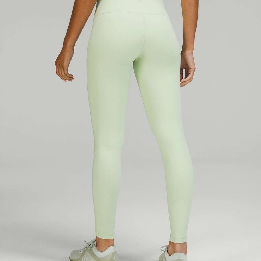 Lululemon 25” Creamy Mint